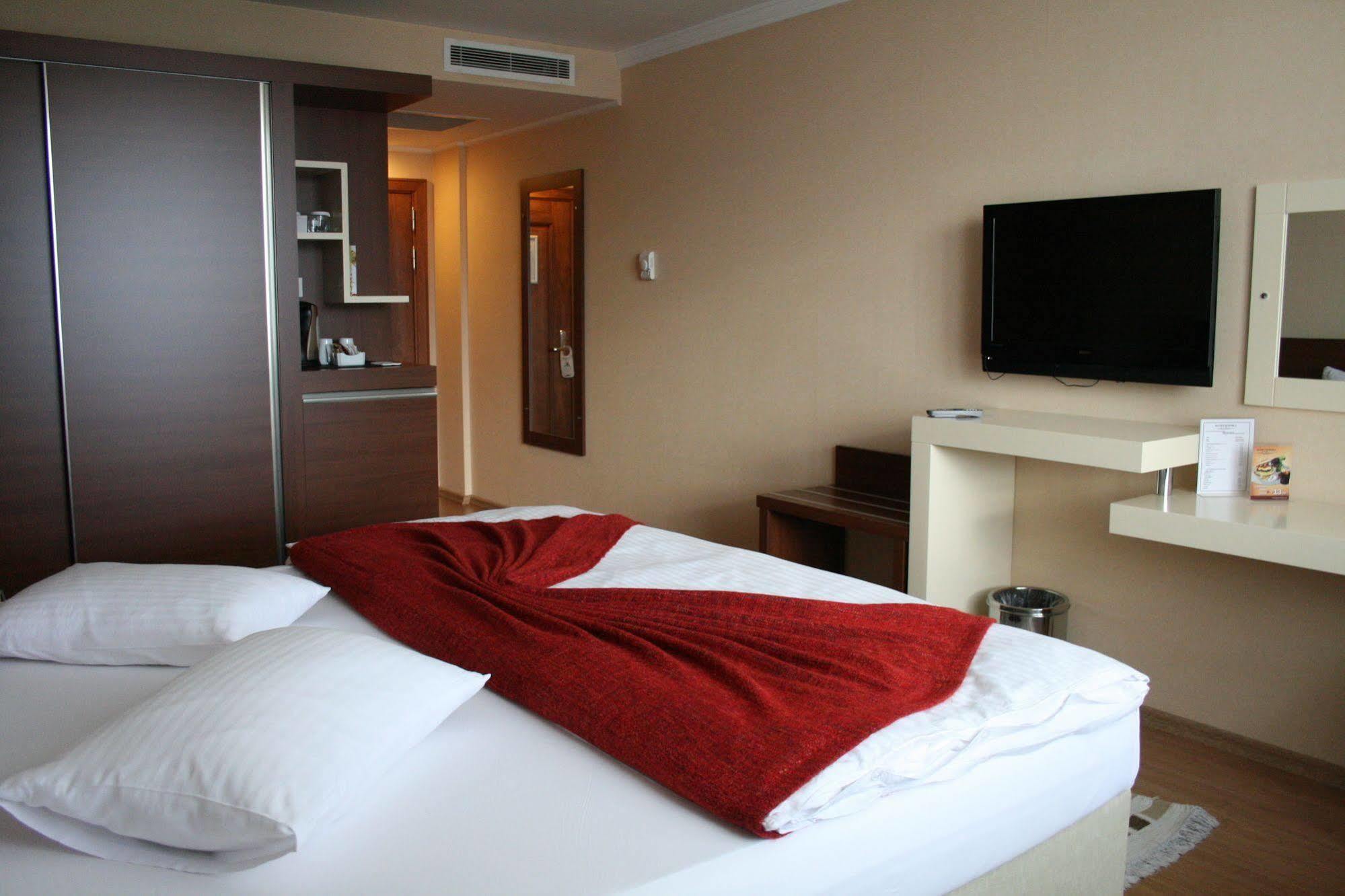Gosterisli Otel Duzce ภายนอก รูปภาพ